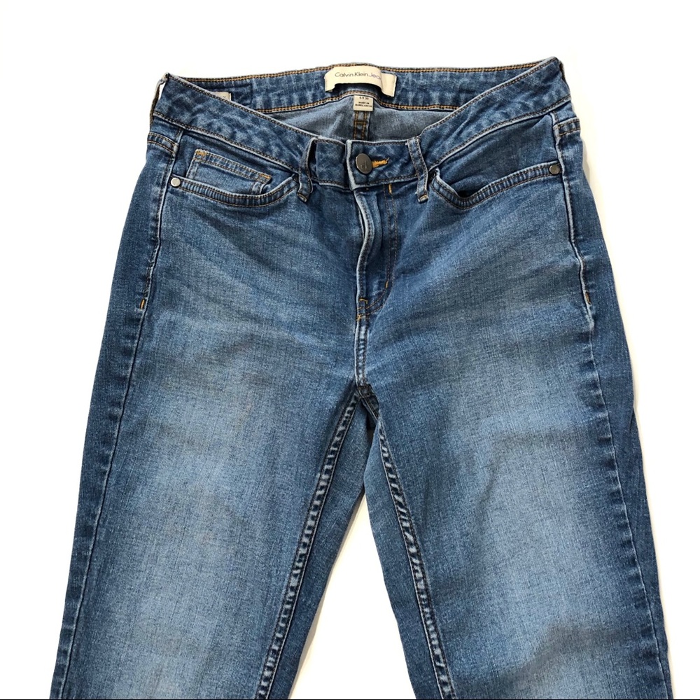 Calvin Klein Jeans Low Rise Ultimate Skinny Jeans - Picture 3 of 8